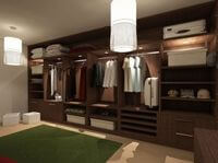 Классическая гардеробная комната из массива с подсветкой Омск
