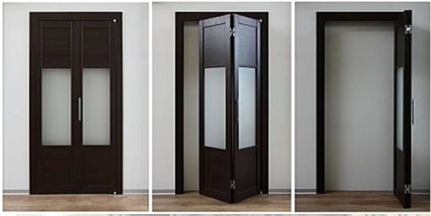 Шпонированные двери гармошка с матовыми стеклянными вставками Омск