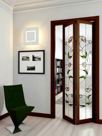 Двери гармошка с витражным декором Омск